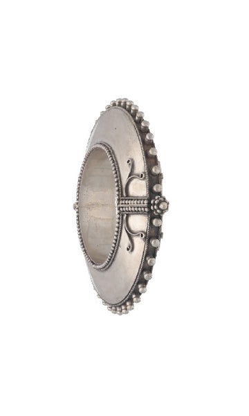 Majestic Shield Bangle with Ornate Detailing