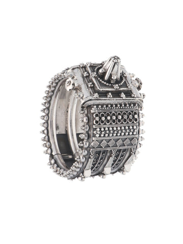 Antique Silver Tribal Bracelet: A Cultural Heritage Statement