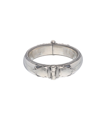 Classic 925 Sterling Silver Hinged Bangle with Geometric Detailing